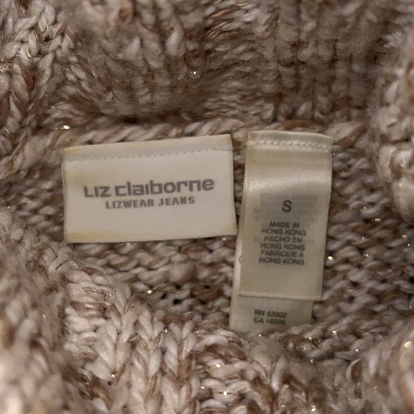 TRENDY Liz Claiborne tan turtleneck sweater - Picture 4 of 5